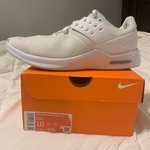 Women’s Nike Air Max Bella TR 4 White Size 10